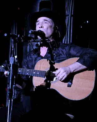Clint Black Lake Delton