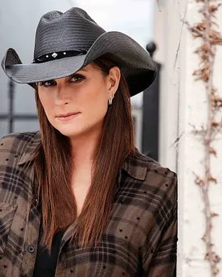 Terri Clark Lake Delton