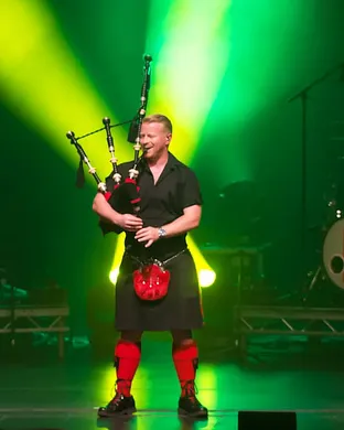 The Red Hot Chilli Pipers Madison