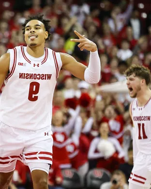 Wisconsin Badgers Basketball Nashville